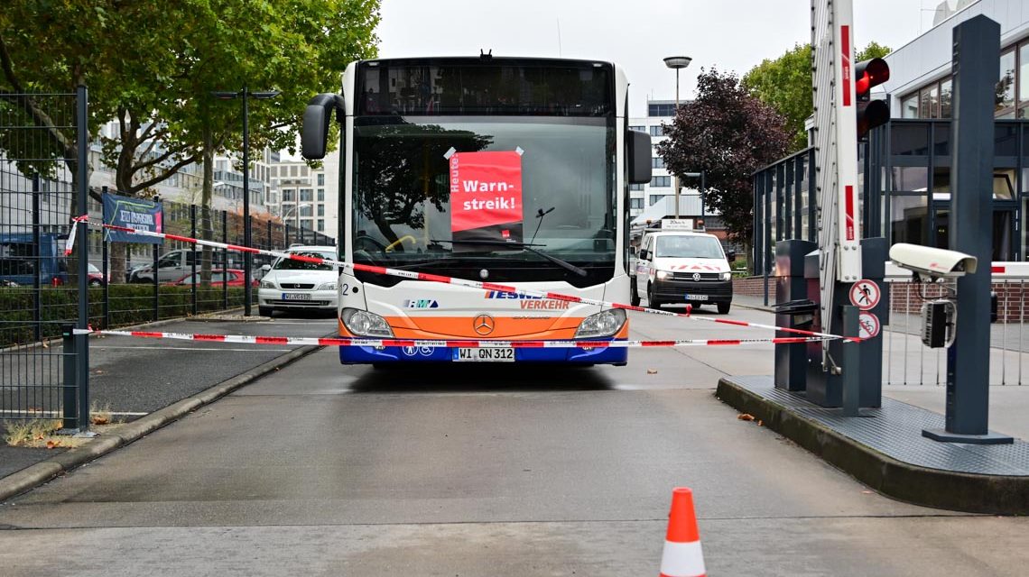 Warnstreik ESWE Verkehr