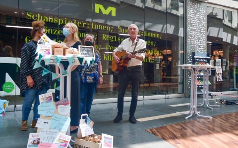 Marleen, Colin Forst spielt aus seinem neuen Album Foto: Volker Watschounek