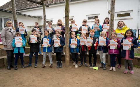 3. + 4. Klasse der Grundschule breckenheim