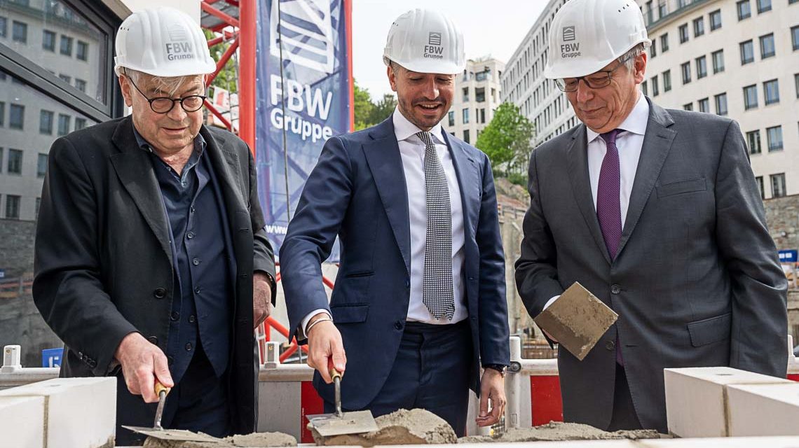 Grundsteinlegung am Kureck
