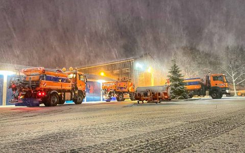Salzverbrauch: Es ist ge rade einmal vier Wochen her, da wurden die Hessen in einigen Teilen des Landes noch einmal von einem heftigen Schneetreiben überrascht. Die Winterdienstkräfte von Hessen Mobil waren auch diesmal vorbereitet, denn die offizielle Winterdienstsaison geht – nicht zuletzt aufgrund solcher Ereignisse - bis Ende April.