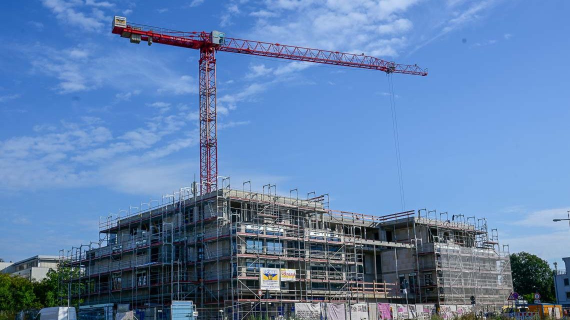 Bauaufsicht, Symbobild zeigt einen Baustelle in Erbenheim