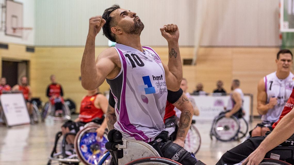 Rhine River Rhinos erreichen die Playoffs.