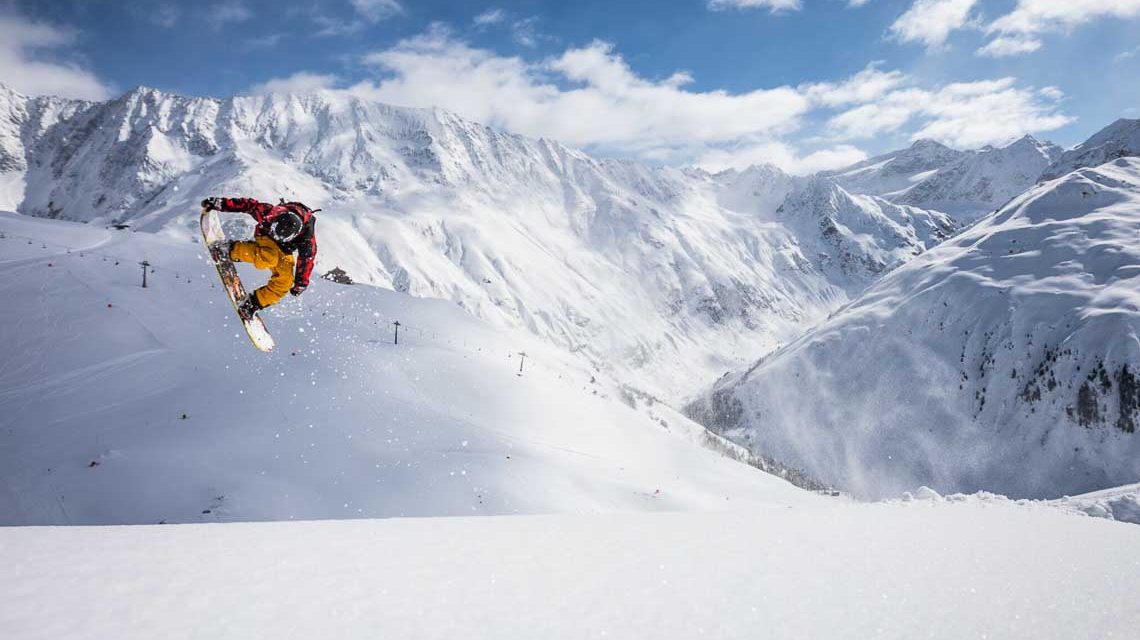 Snowboarder am Pitztaler Gletscher