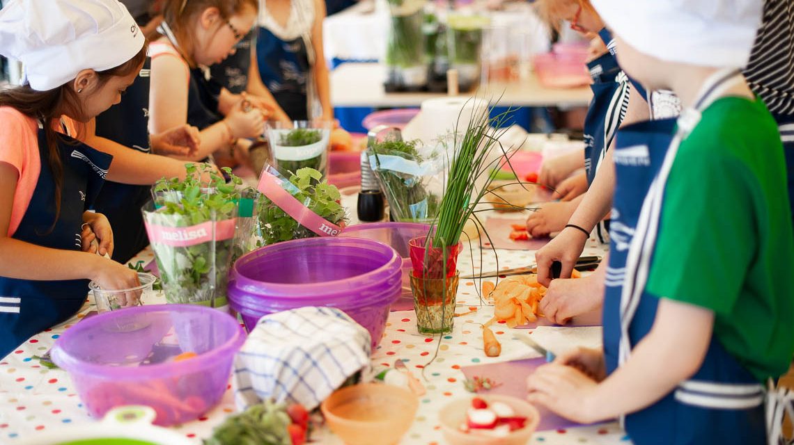 Kinder Kochen bewusst und gesund.