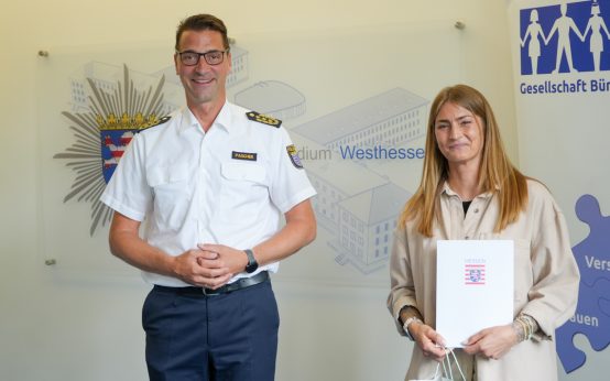 Felix Paschek zeichnet Bürger für ihre Engagement und aus, Zivilcourage