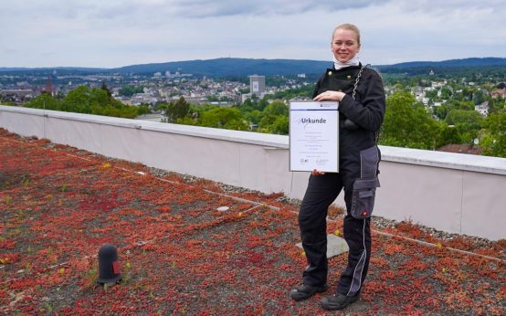 Schornsteinfegerin Hanna Keutner ist Lehrling des Monats