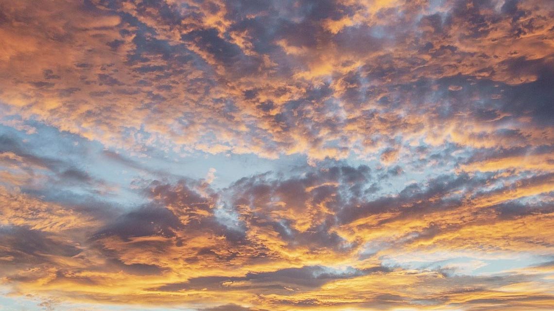 Wetter, Wolken, bunter Himmel