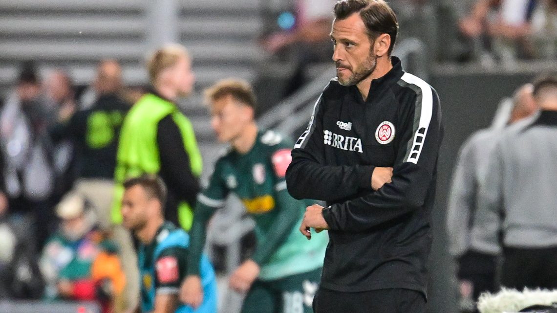 Nils Körung, Trainer des SV Wehen Wiesabden kann eigentlich zufrieden sein, andererseits nicht.