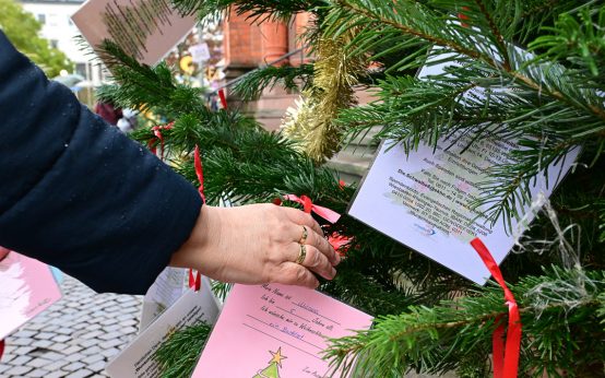 Wunschbaum-Aktion des Evangelischen Dekanat.