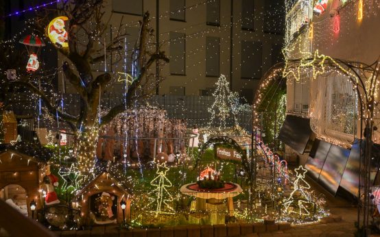 Weihnachtsbeleuchtung in Wiesbaden Bierstadt.