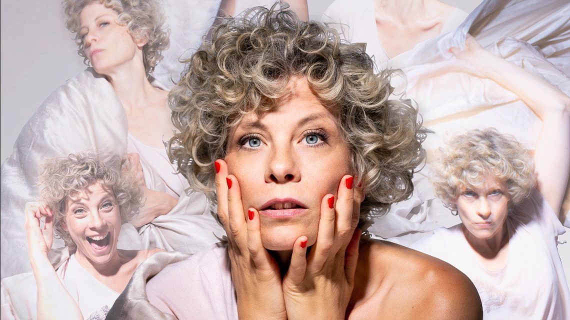 Stand-up, Theater, Musik: Anna Schäfer entfacht ein Feuerwerk der Erzählkunst