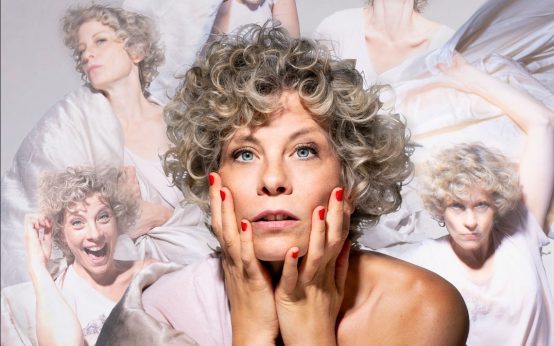 Stand-up, Theater, Musik: Anna Schäfer entfacht ein Feuerwerk der Erzählkunst