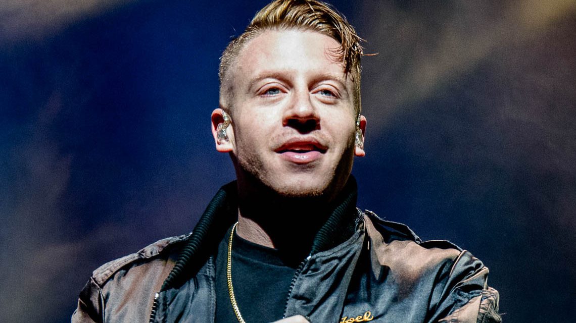 Der Antisemitismusbeauftragte der deutschen Bundesregierung, Felix Klein, wirft Macklemore vor, seine Liedtexte und die Bildsprache in seinen Videos enthielten „offensichtlich und völlig unzweideutig“ menschenverachtende antisemitische Hetze .