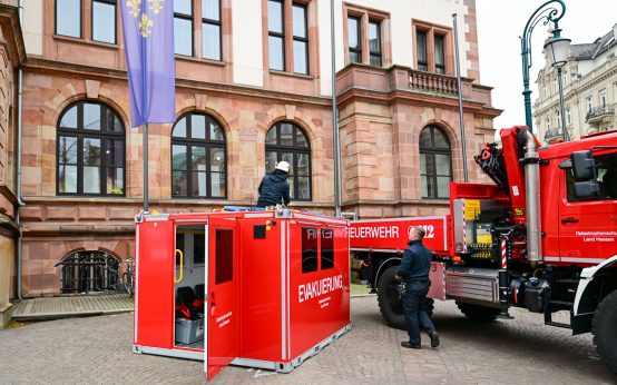 Katastrophenschutz-Leuchtturm auf de Schlossplatz.