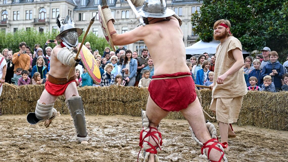 Gladiatorenkampf beim Römerfest in Wiesbaden.